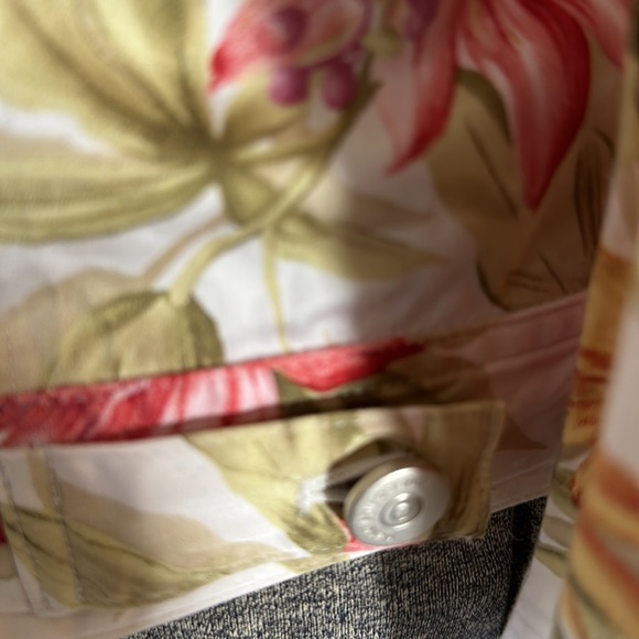 Floral Jean Jacket - Picture 5 of 6